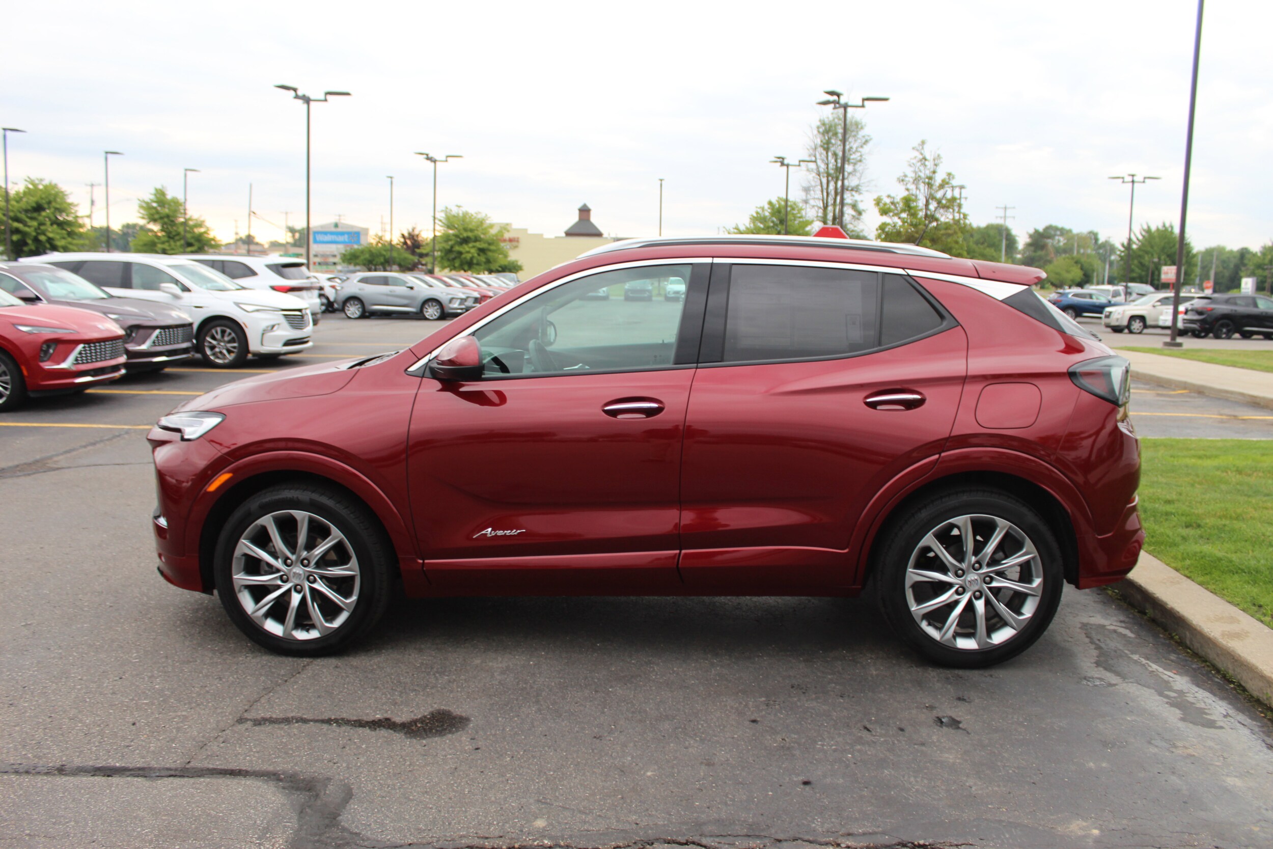 2024 Buick Encore GX Avenir photo 4