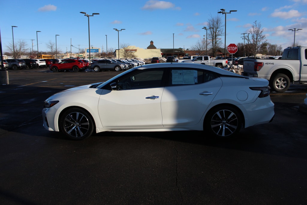 Used 2023 Nissan Maxima SL