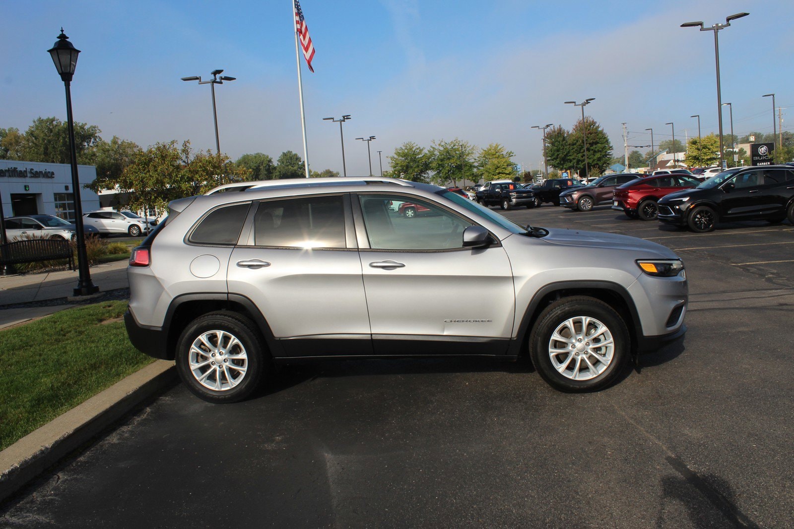 Used 2021 Jeep Cherokee Latitude with VIN 1C4PJMCB1MD178773 for sale in Saginaw, MI