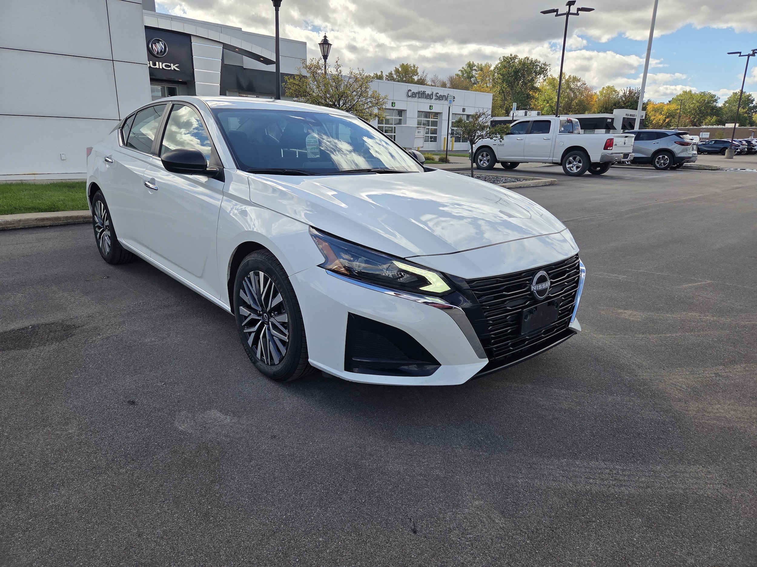 2025 Nissan Altima SV