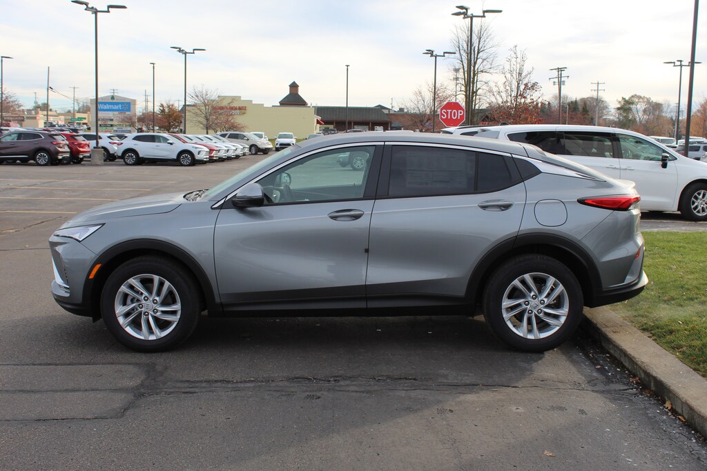 New 2026 Buick Envista Preferred SUV