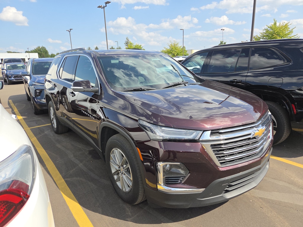 Used 2023 Chevrolet Traverse LT Cloth SUV