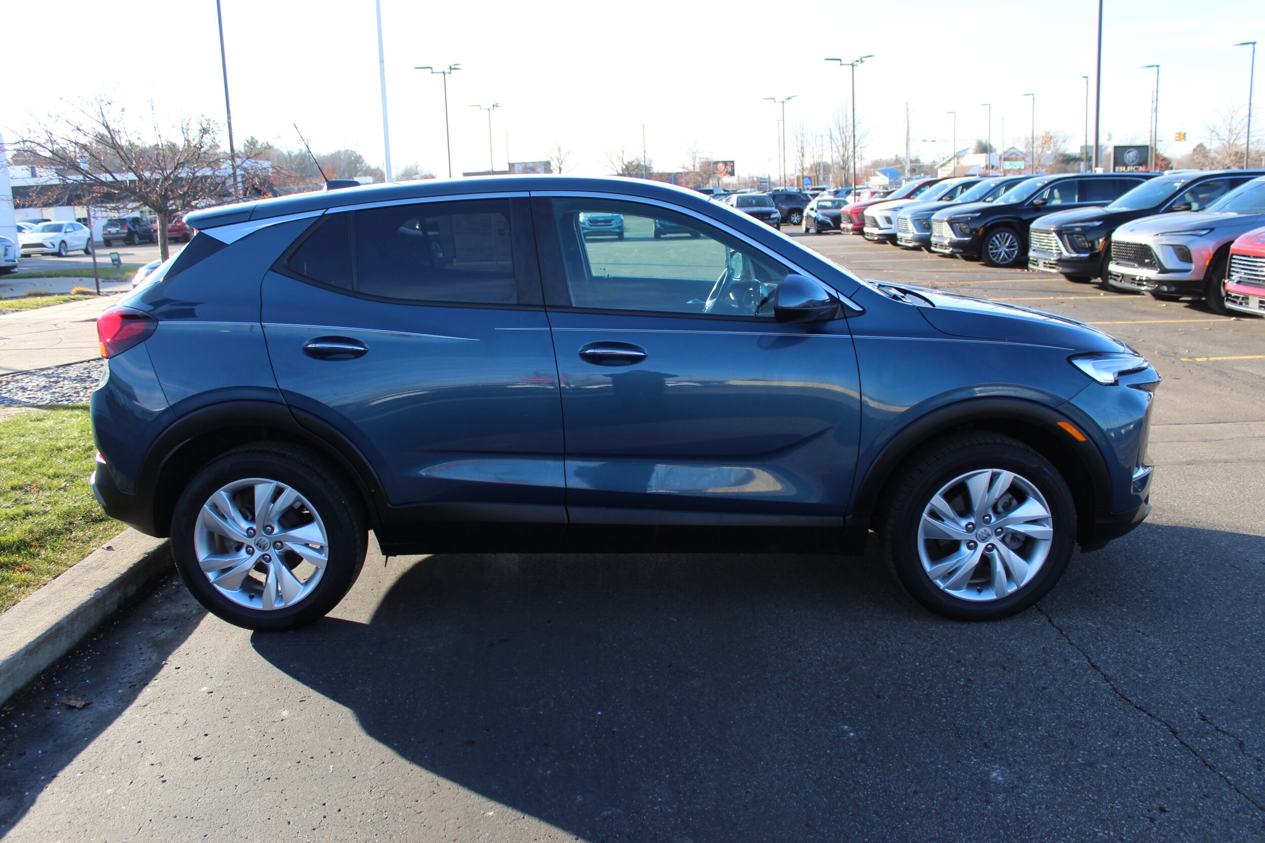 2024 Buick Encore GX Preferred photo 2