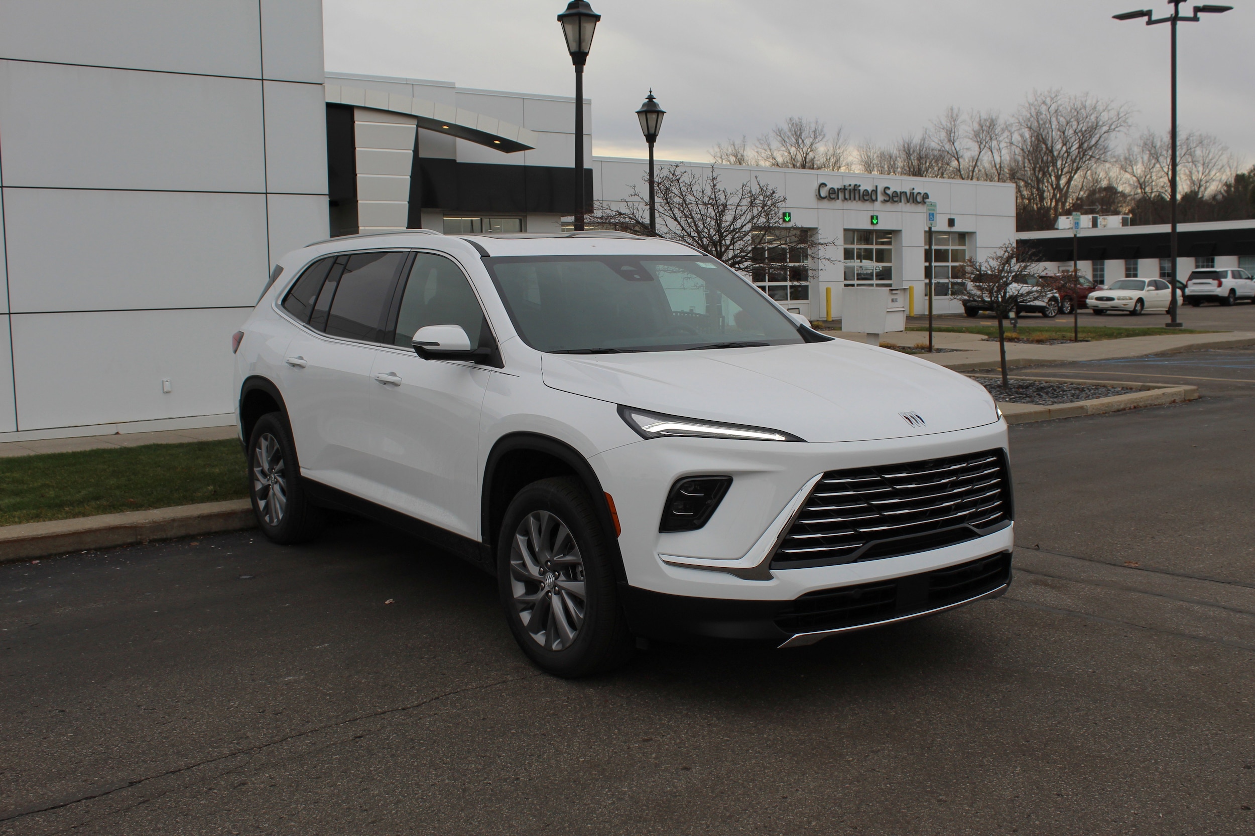 2026 Buick Enclave Preferred's photo