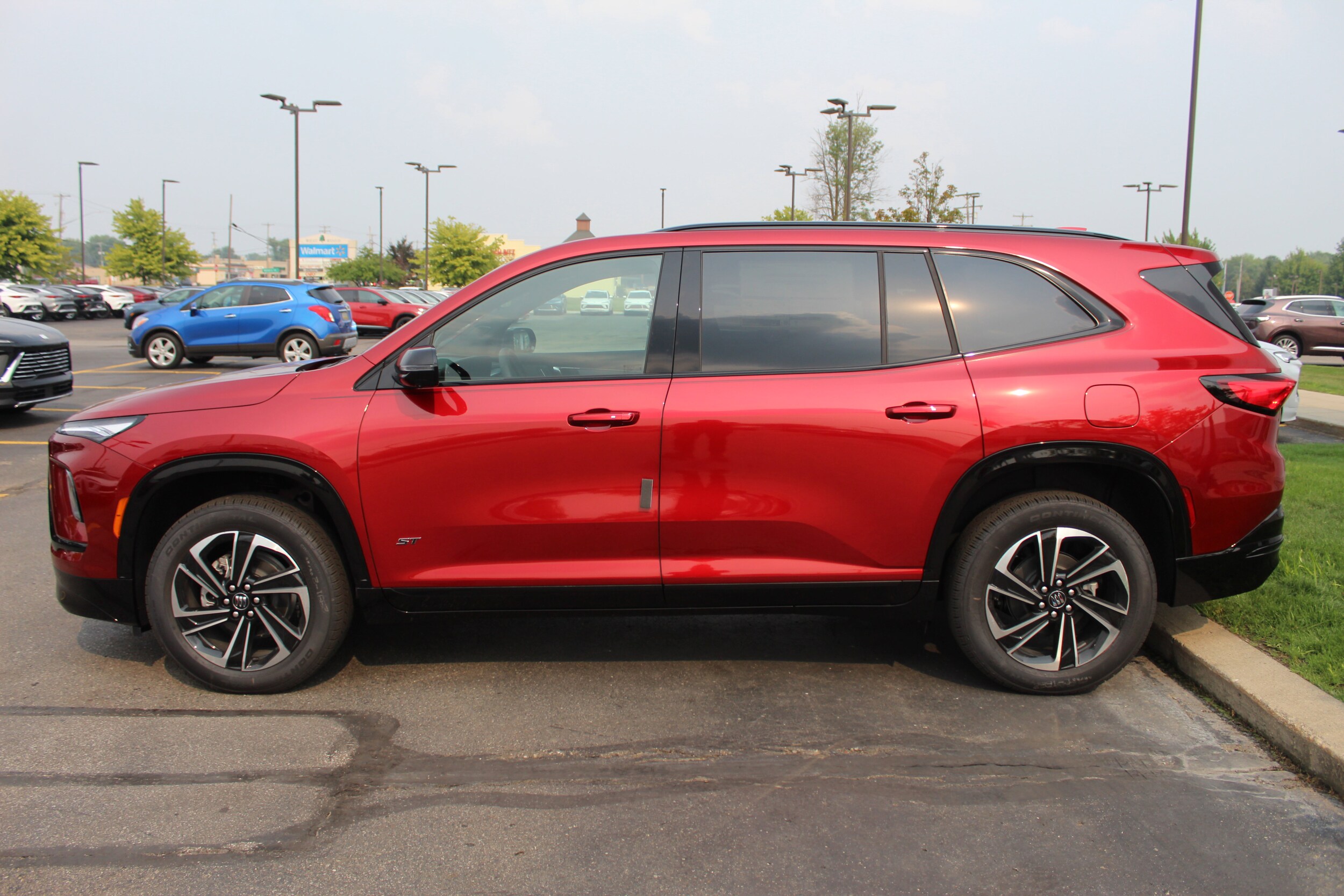 2026 Buick Enclave Sport Touring photo 3