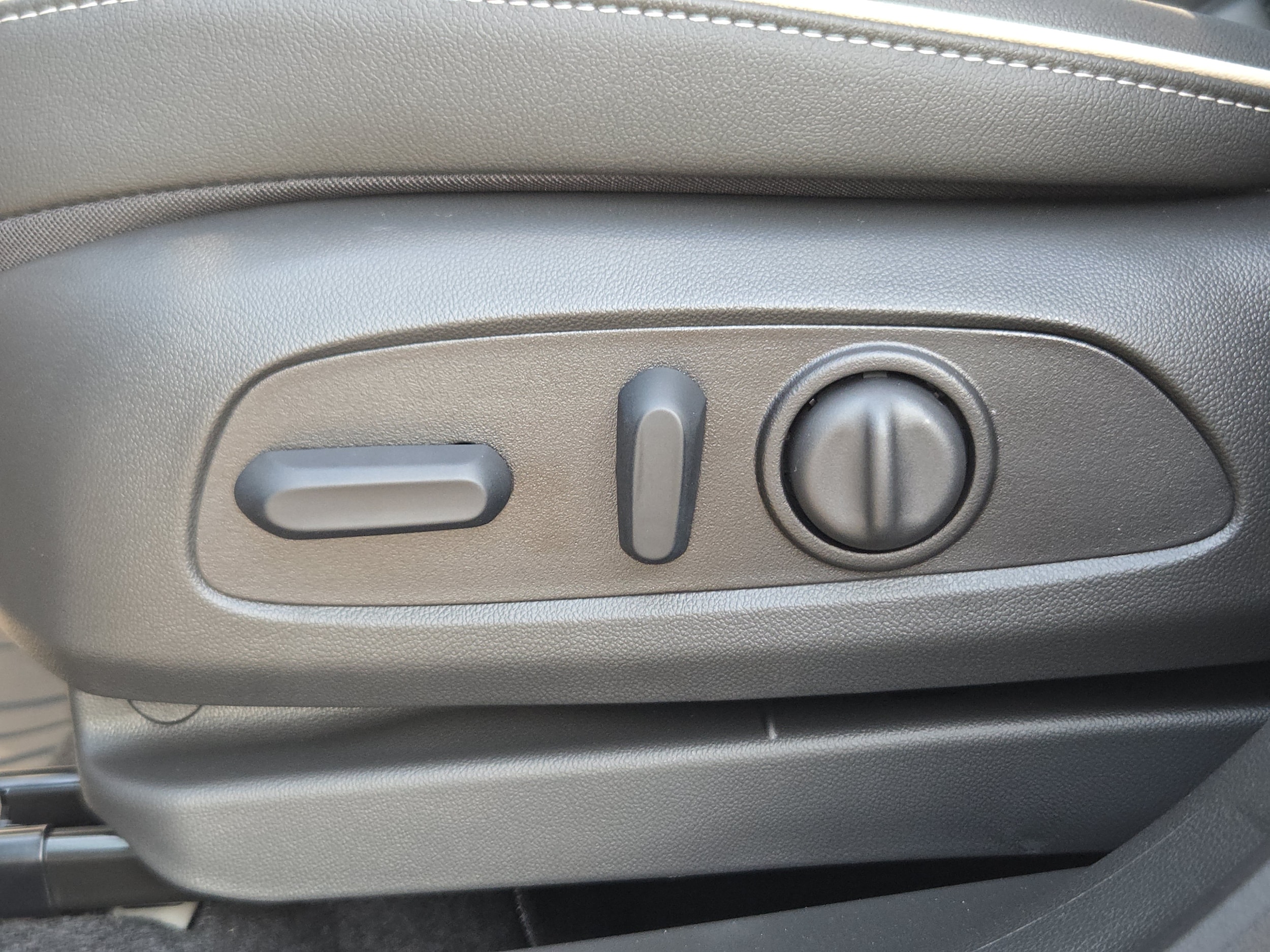 2026 Buick Encore GX Sport Touring - Photo 25