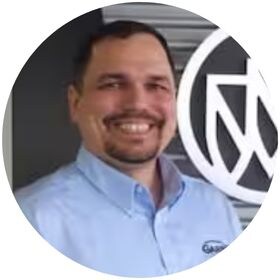 Staff member  Ken Jezowski from ID_c850f8