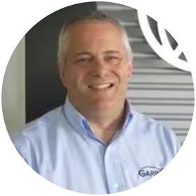 Staff member Tony Paris from ID_fd5162