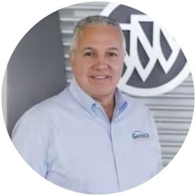 Staff member Julio Rodriguez from ID_e451ab