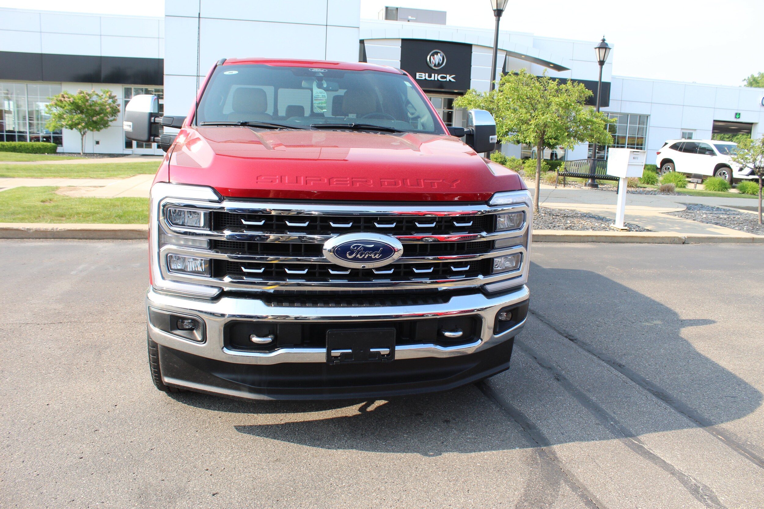 2024 Ford F-250 Lariat photo 2