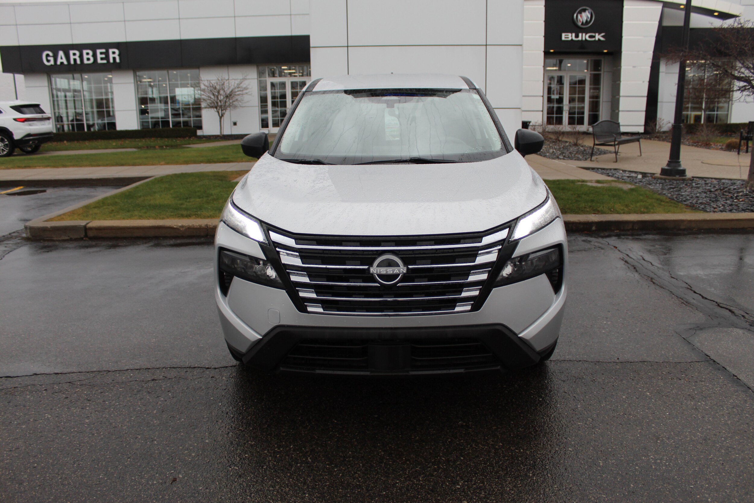 2024 Nissan Rogue S photo 3