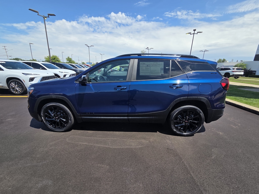 Used 2023 GMC Terrain SLE SUV