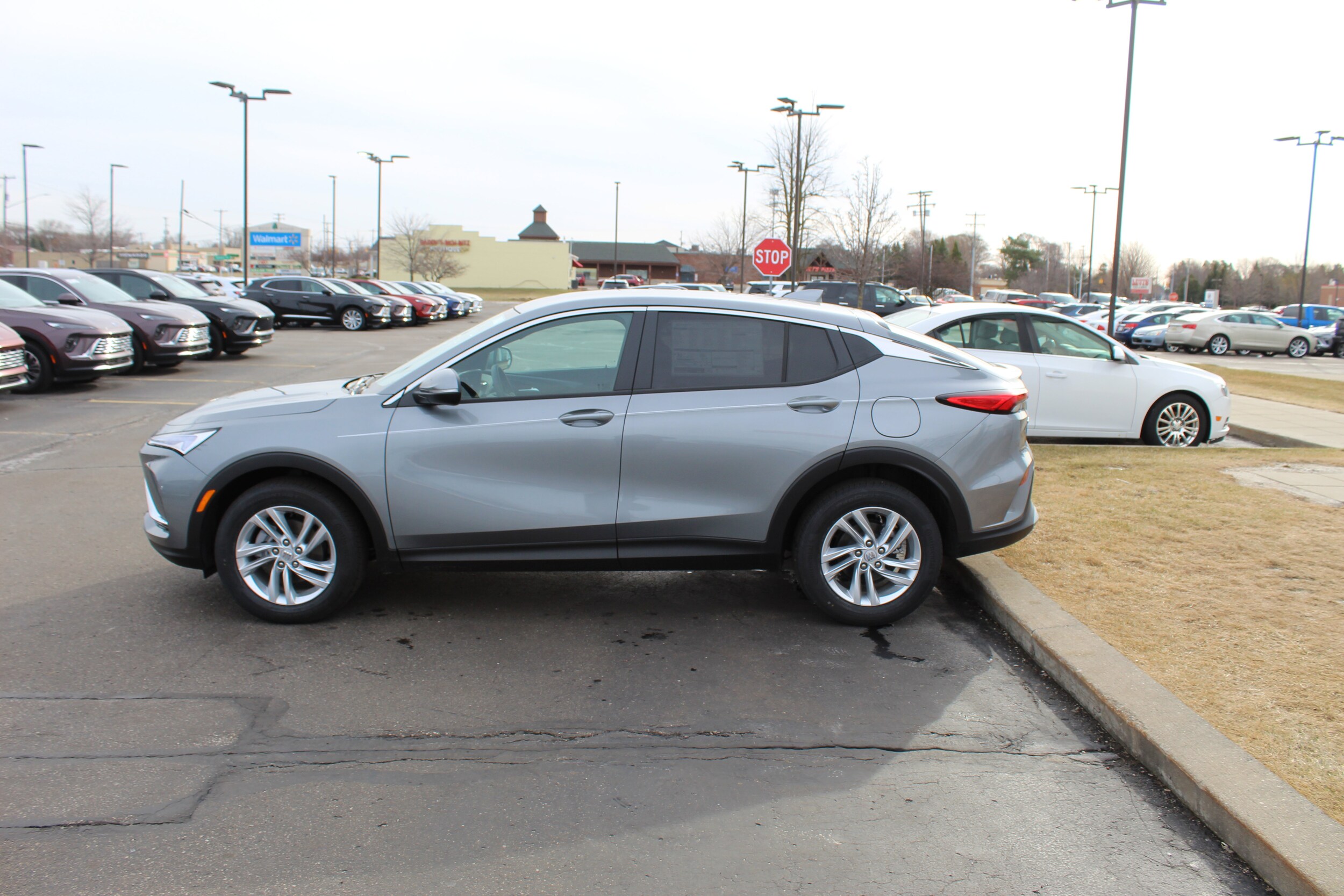 2025 Buick Envista Preferred photo 4