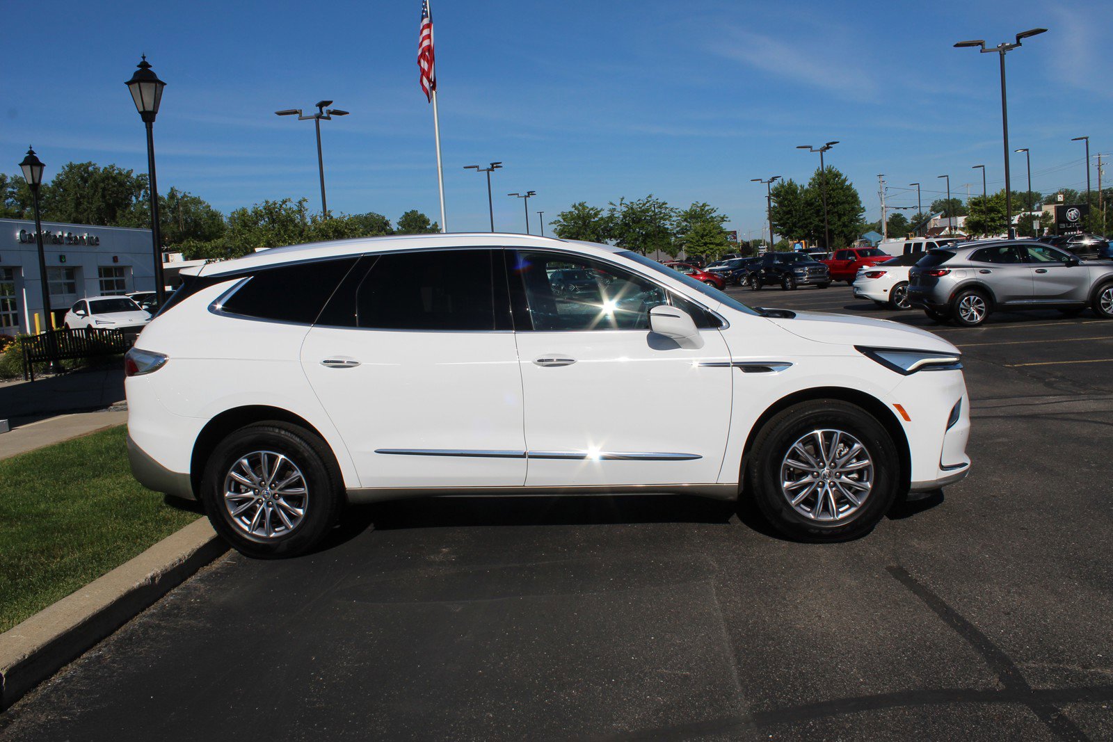 Used 2023 Buick Enclave Essence with VIN 5GAERBKW7PJ130887 for sale in Saginaw, MI