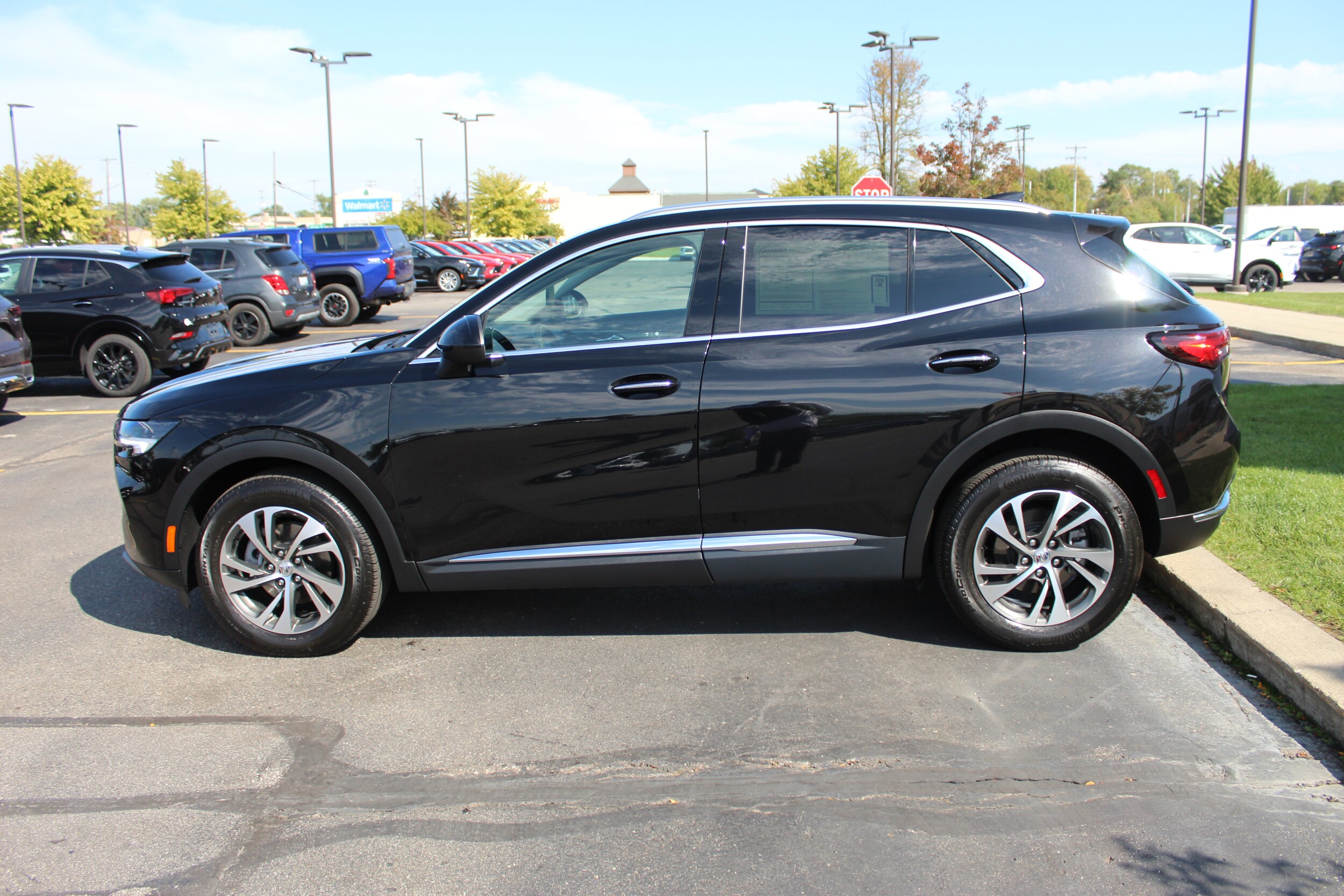 2023 Buick Envision Essence photo 3
