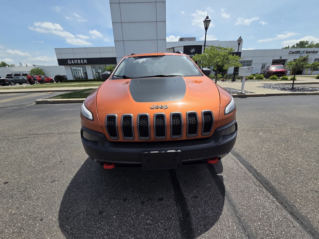 Used 2016 Jeep Cherokee Trailhawk SUV