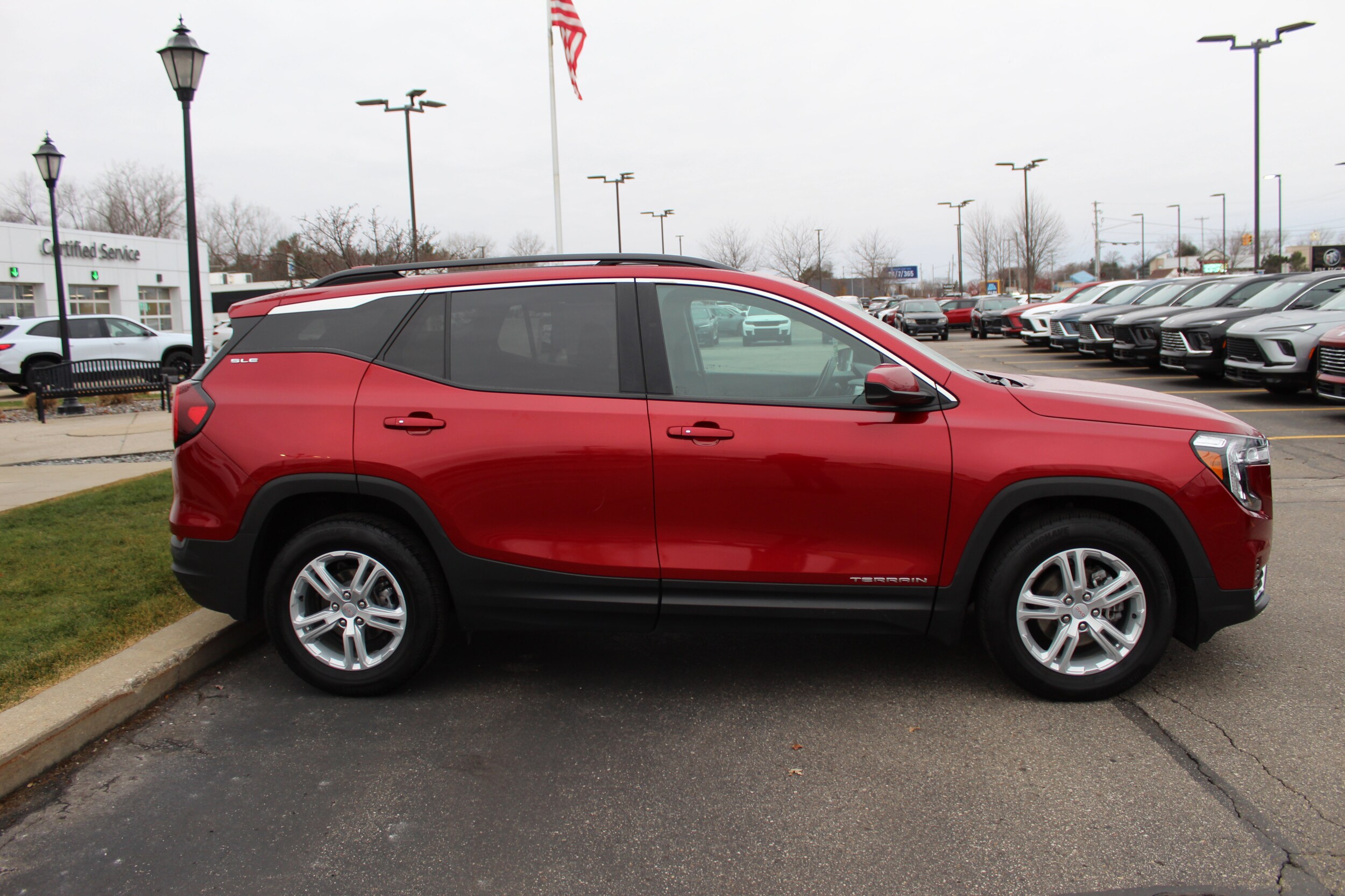 2023 Gmc Terrain SLE photo 2