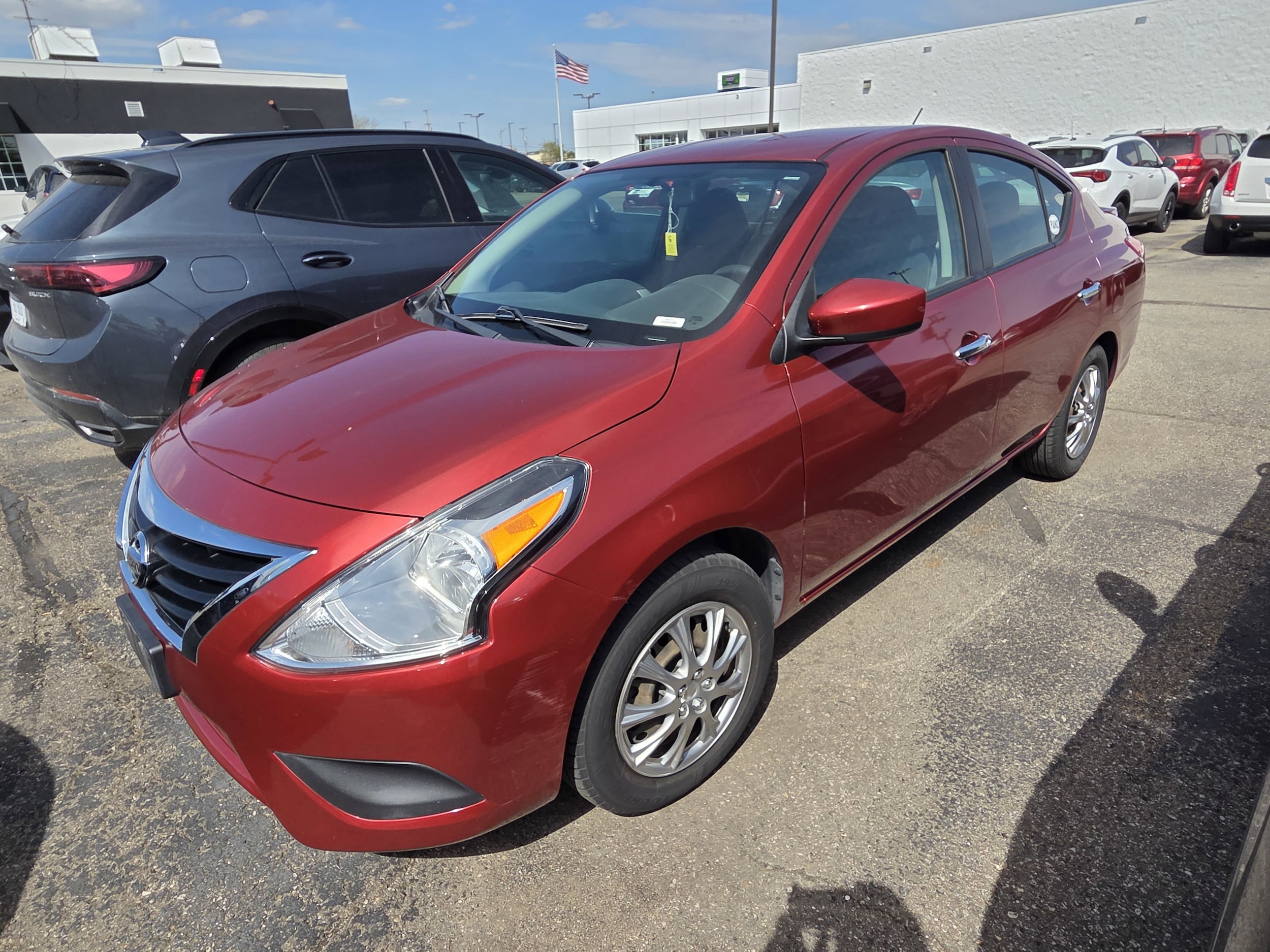 2019 Nissan Versa 1.6 SV CVT's photo