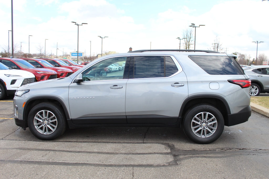 Used 2023 Chevrolet Traverse LT Leather SUV