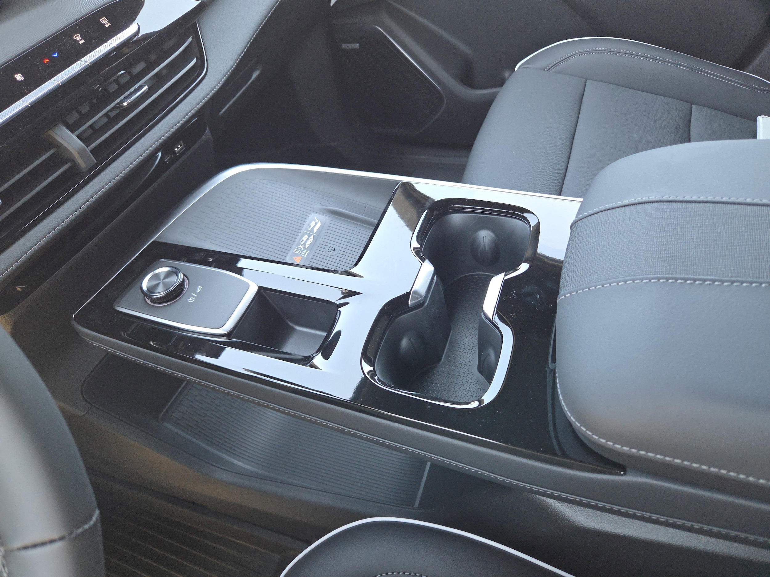2026 Buick Enclave Preferred - Photo 15