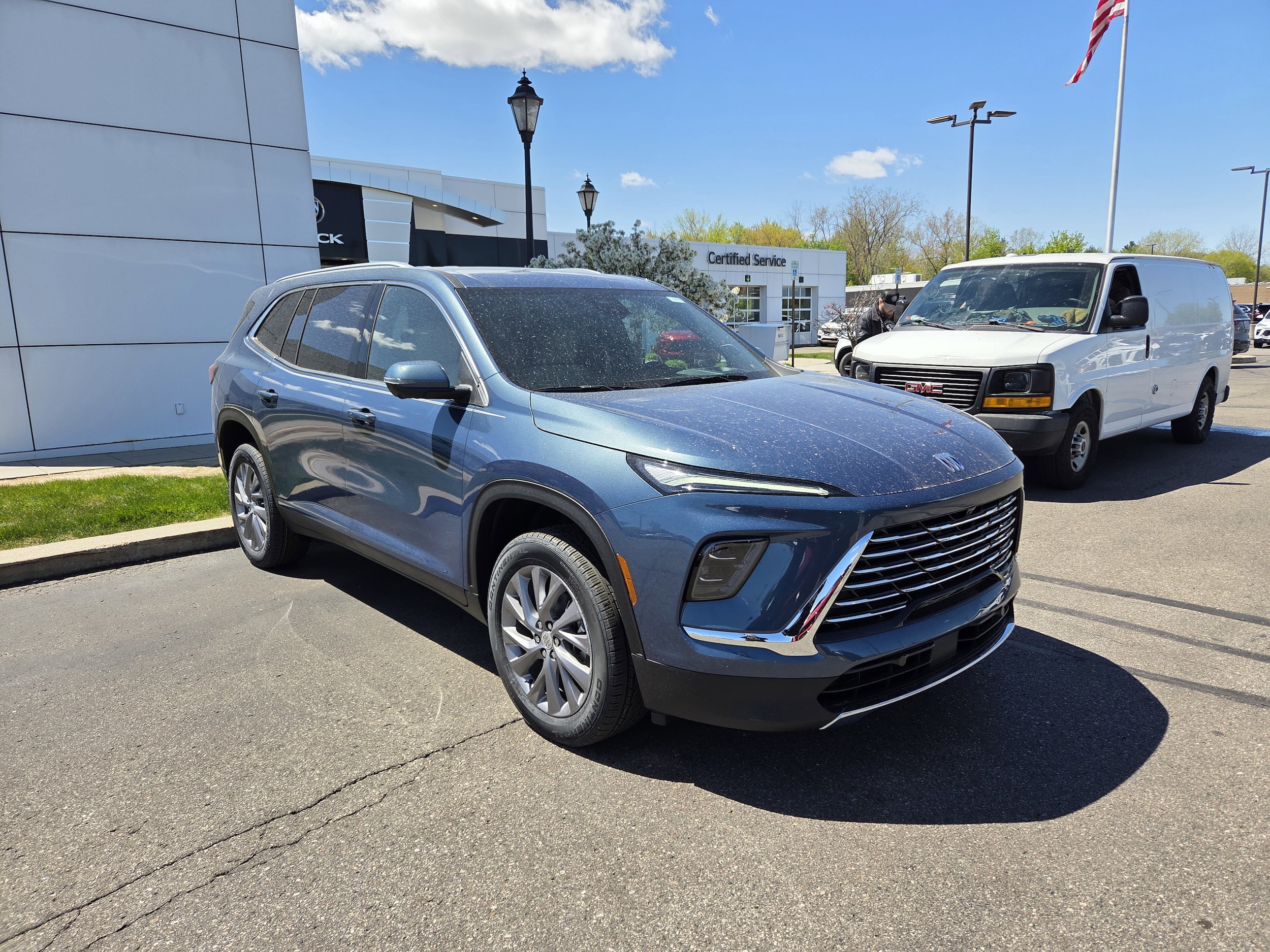 2026 Buick Enclave Preferred's photo