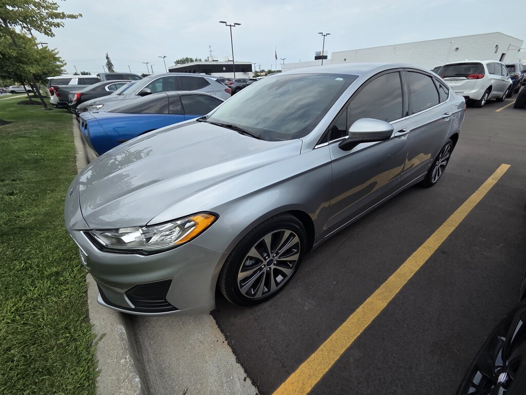 Used 2020 Ford Fusion SE Sedan