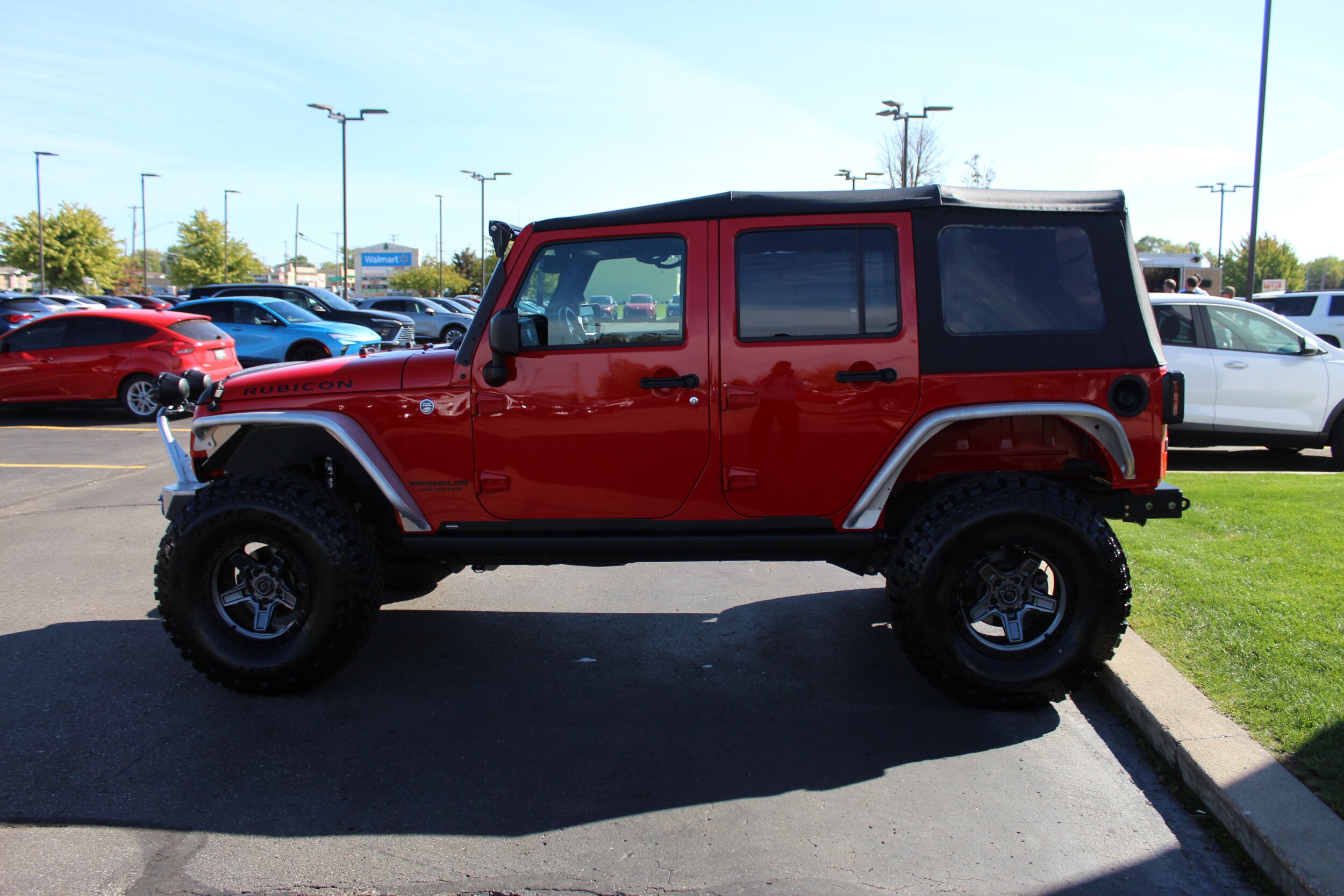 2017 Jeep Wrangler Unlimited Rubicon photo 2