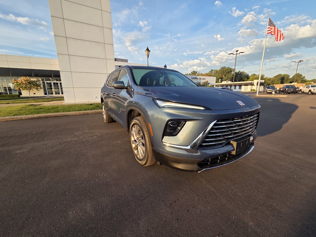 Used 2025 Buick Enclave Preferred SUV