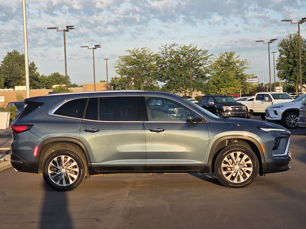 Used 2025 Buick Enclave Preferred SUV
