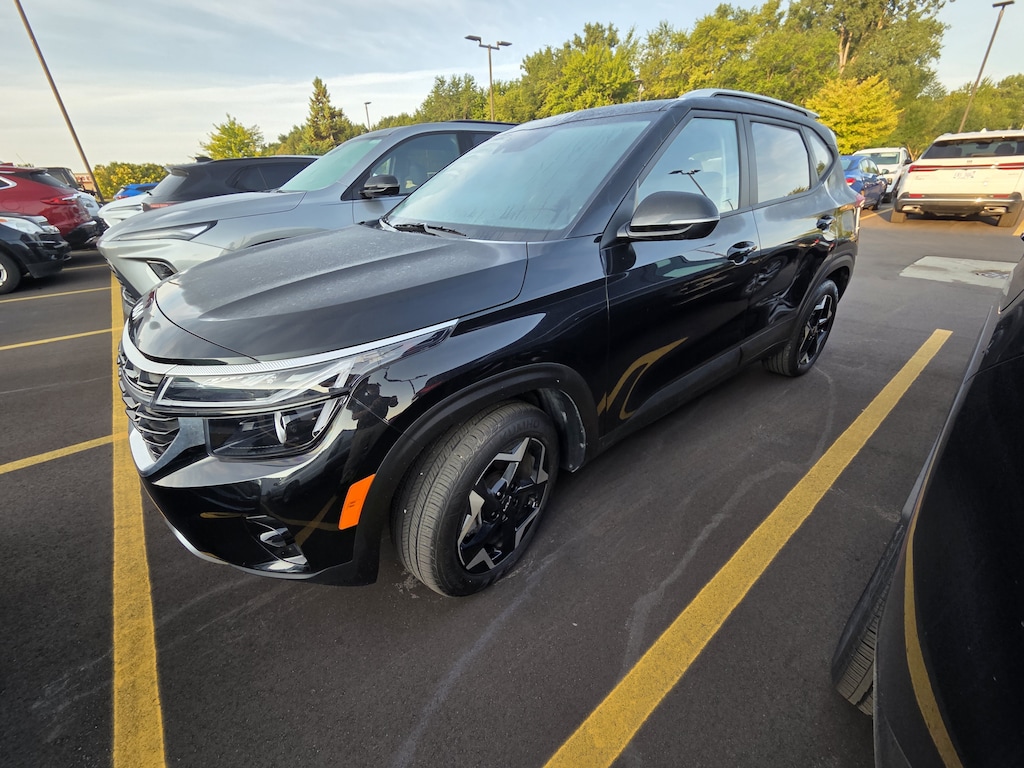 Used 2025 Kia Seltos S SUV