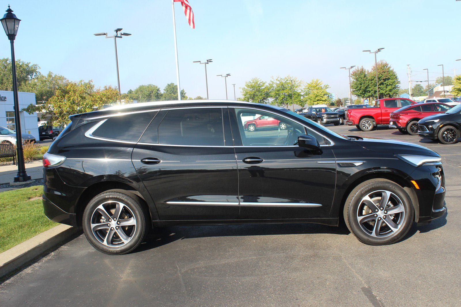 Used 2022 Buick Enclave Essence with VIN 5GAERBKW0NJ179457 for sale in Linwood, MI