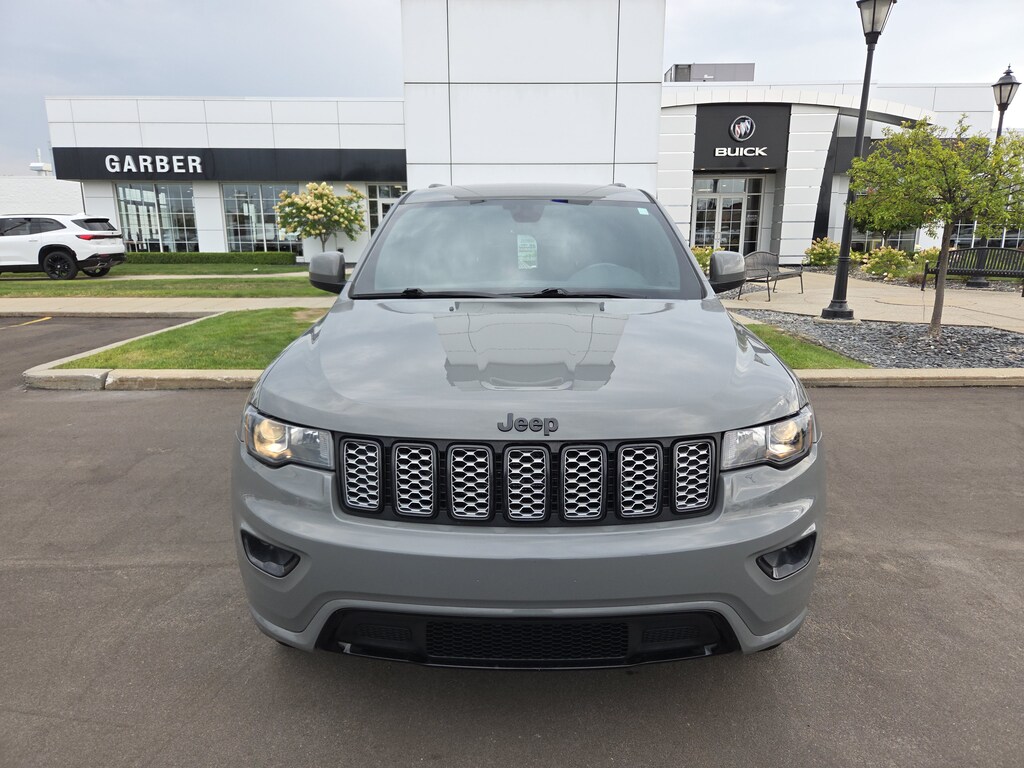 Used 2020 Jeep Grand Cherokee Altitude SUV
