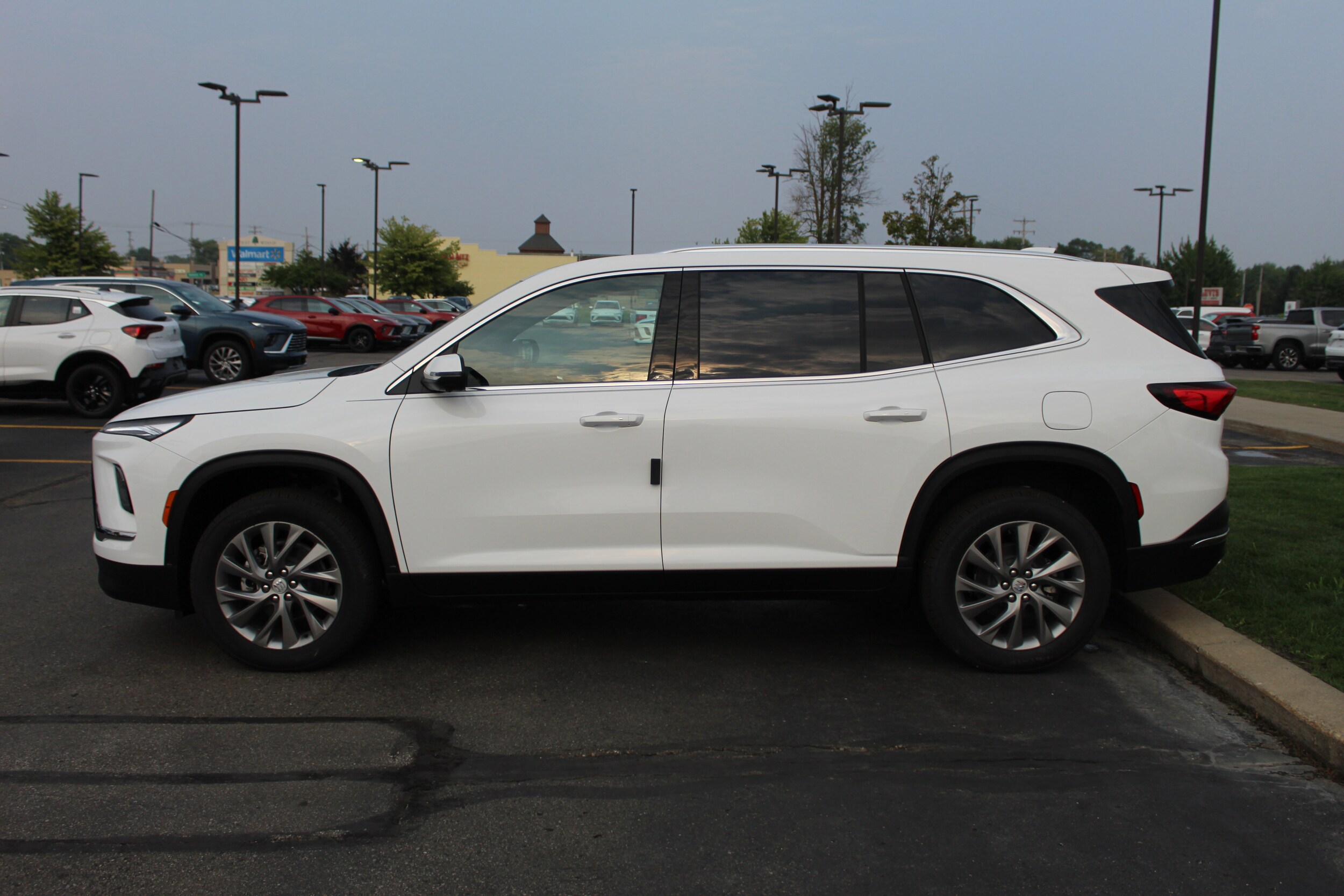 2026 Buick Enclave Preferred photo 4