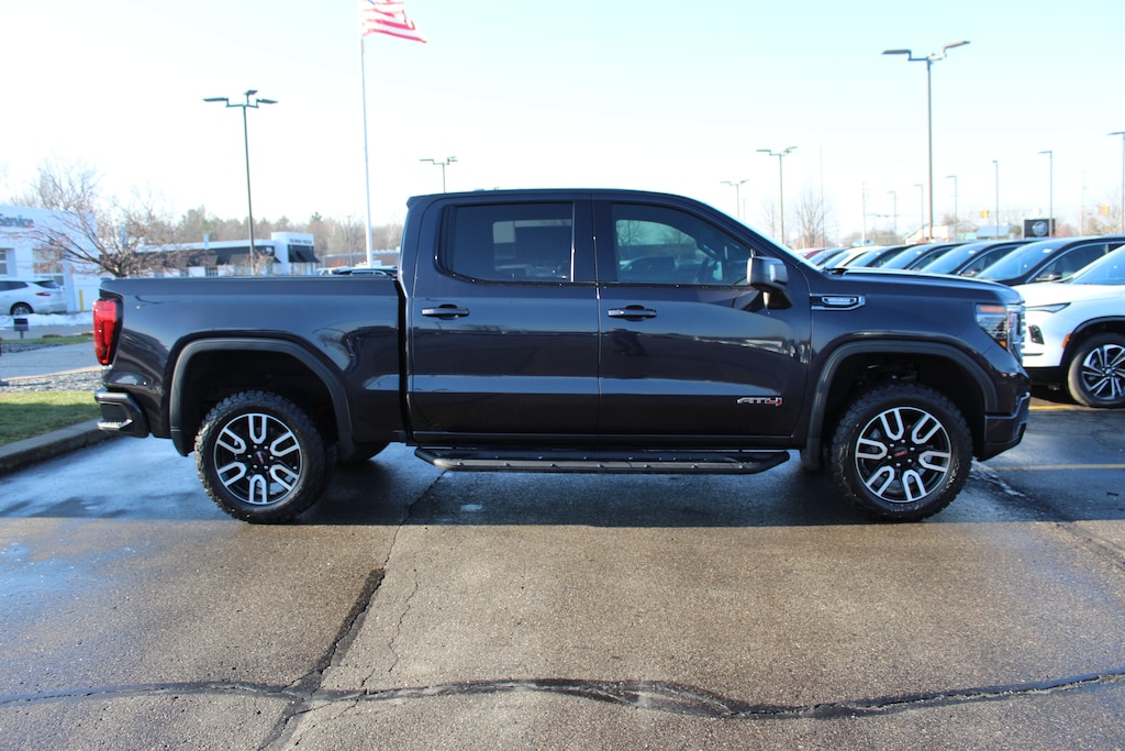 Used 2022 GMC Sierra 1500 AT4 Truck Crew Cab