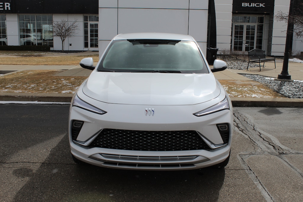 New 2026 Buick Envista Avenir SUV