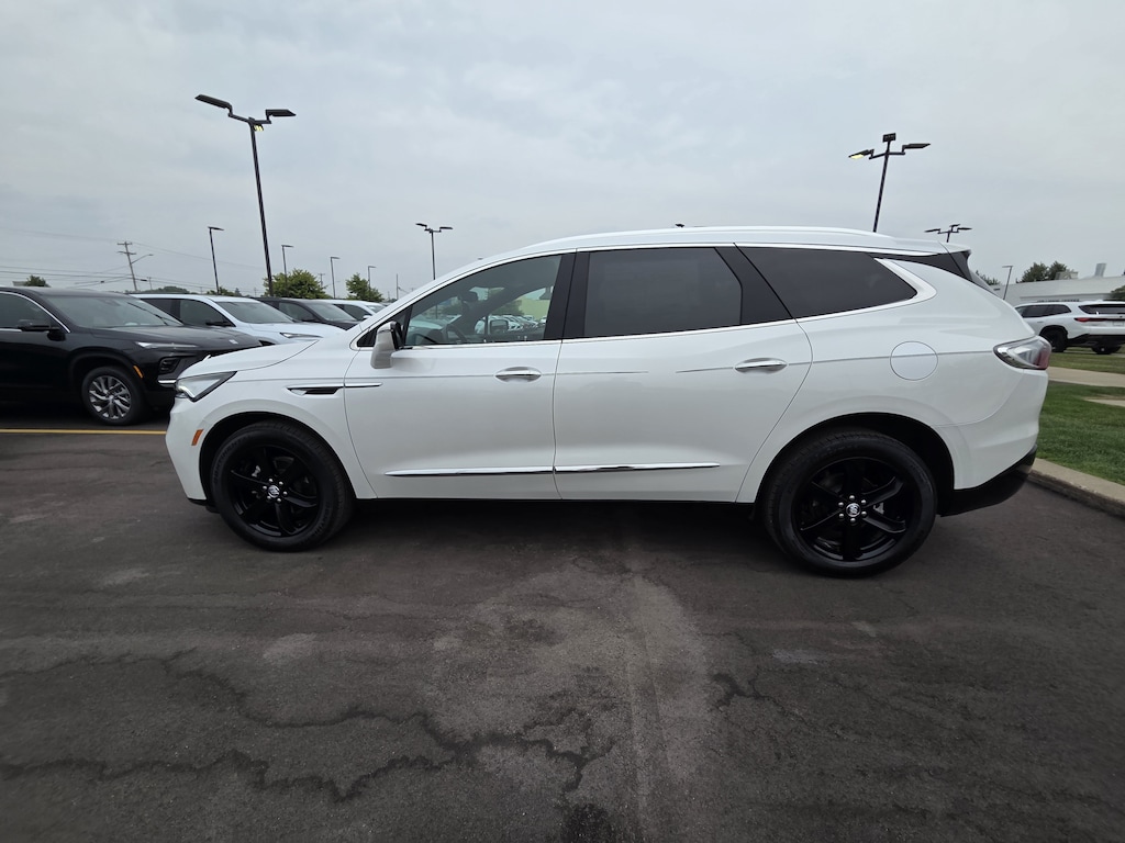 Used 2024 Buick Enclave Essence SUV