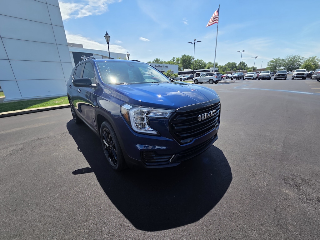 Used 2023 GMC Terrain SLE SUV