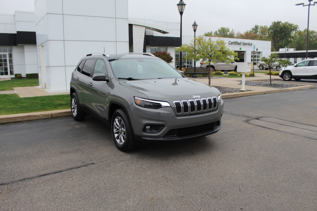 Used 2020 Jeep Cherokee Latitude Plus 4X4 SUV