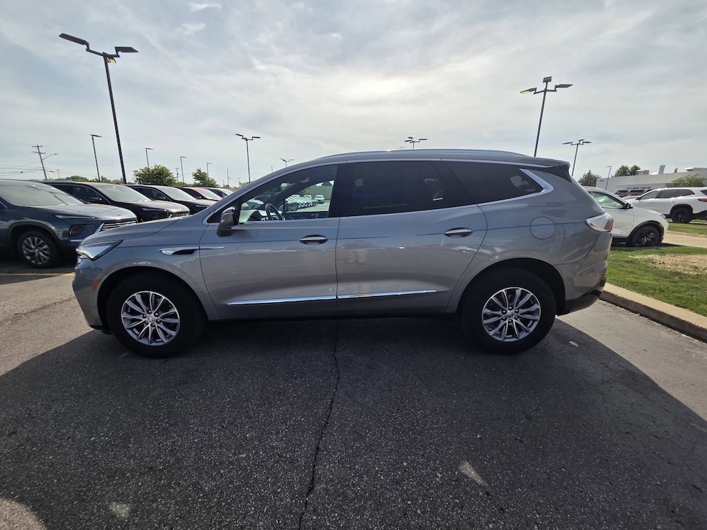 Used 2024 Buick Enclave Essence SUV