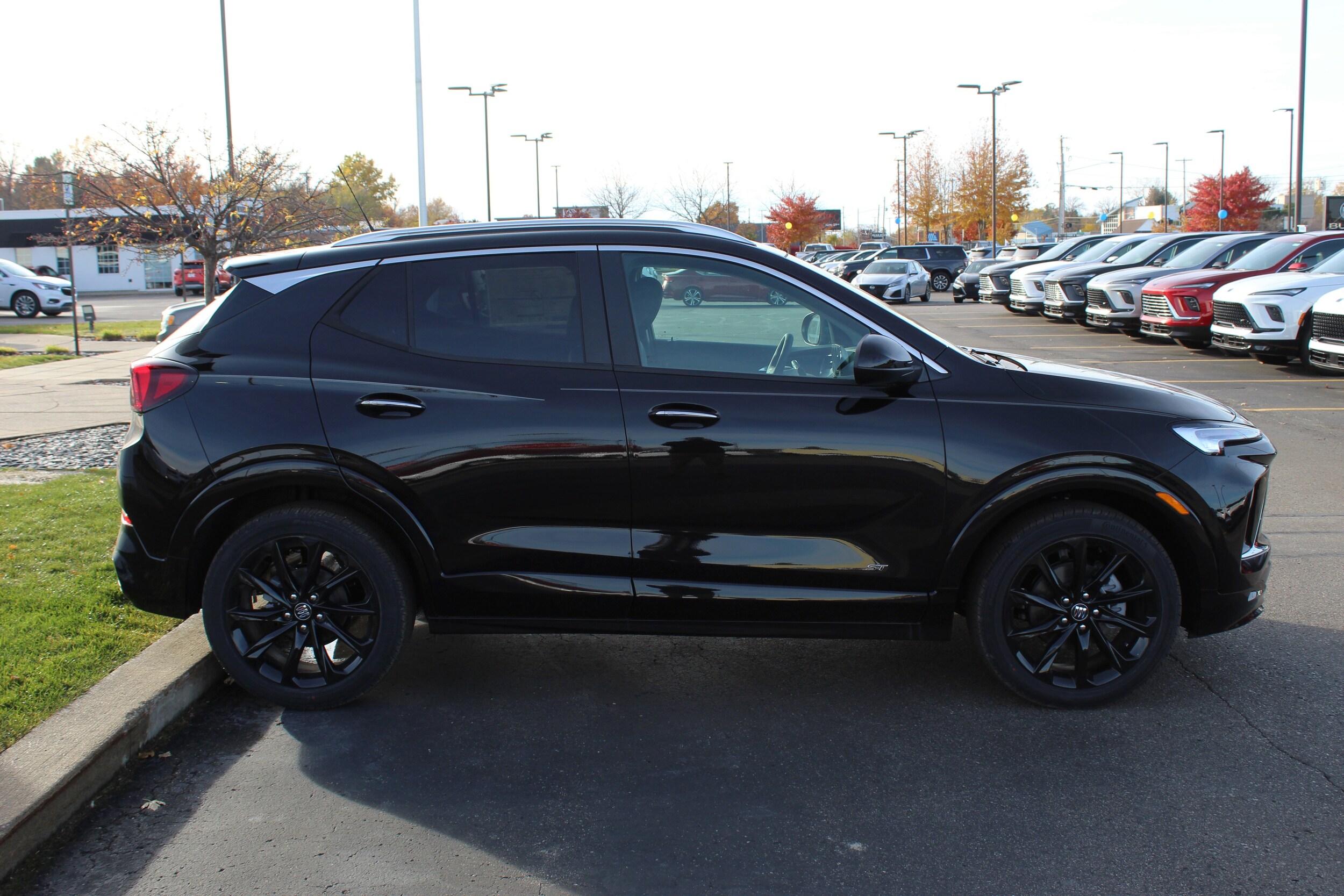 2026 Buick Encore GX Sport Touring photo 2