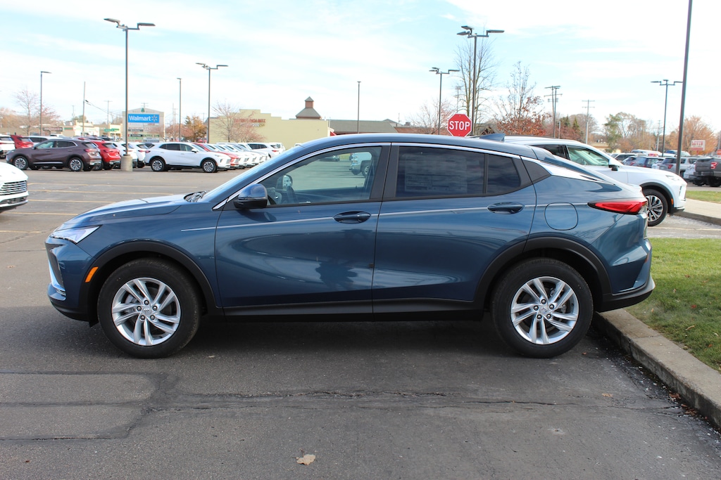 New 2026 Buick Envista Preferred SUV