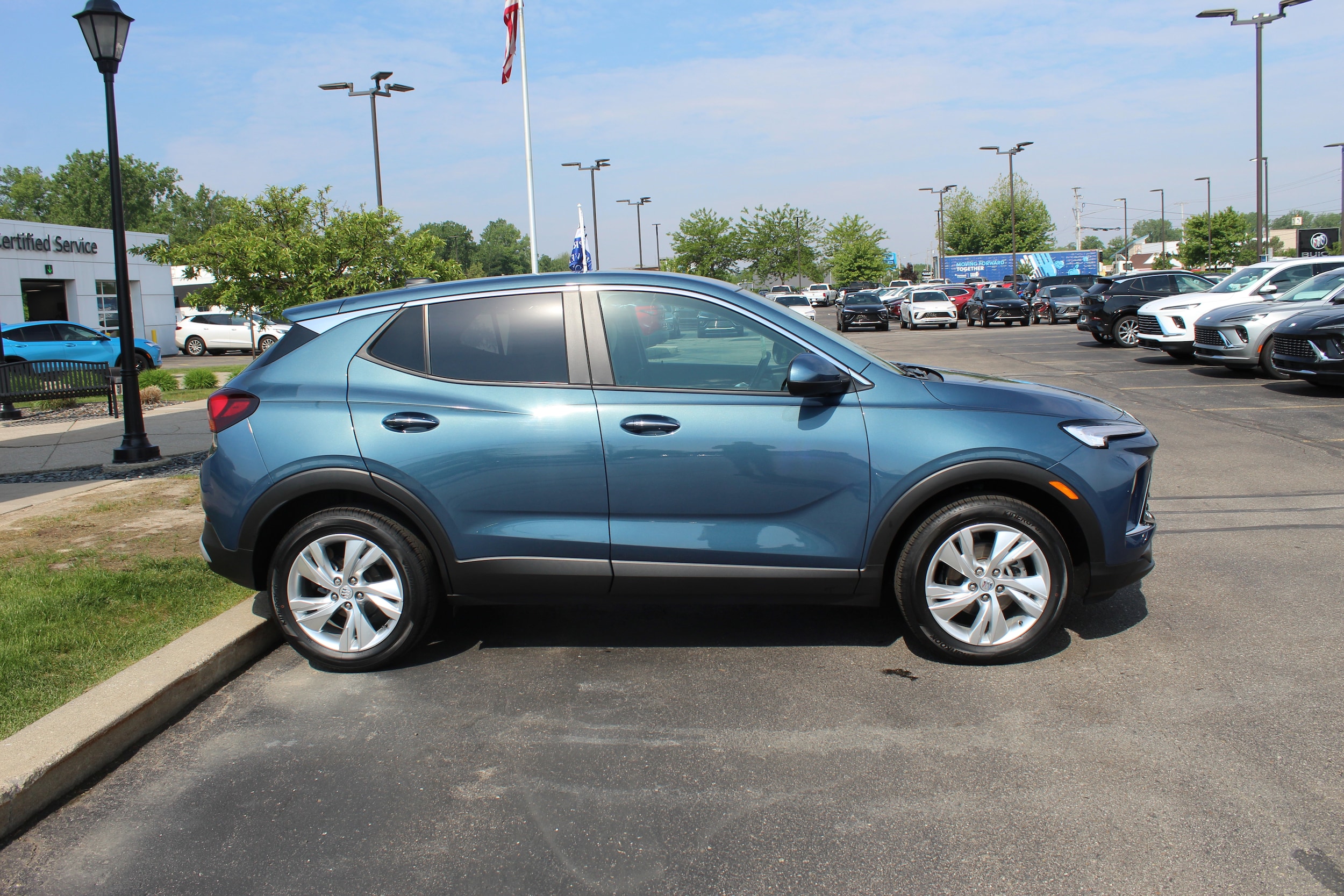 Certified 2024 Buick Encore GX Preferred with VIN KL4AMBS26RB006724 for sale in Saginaw, MI