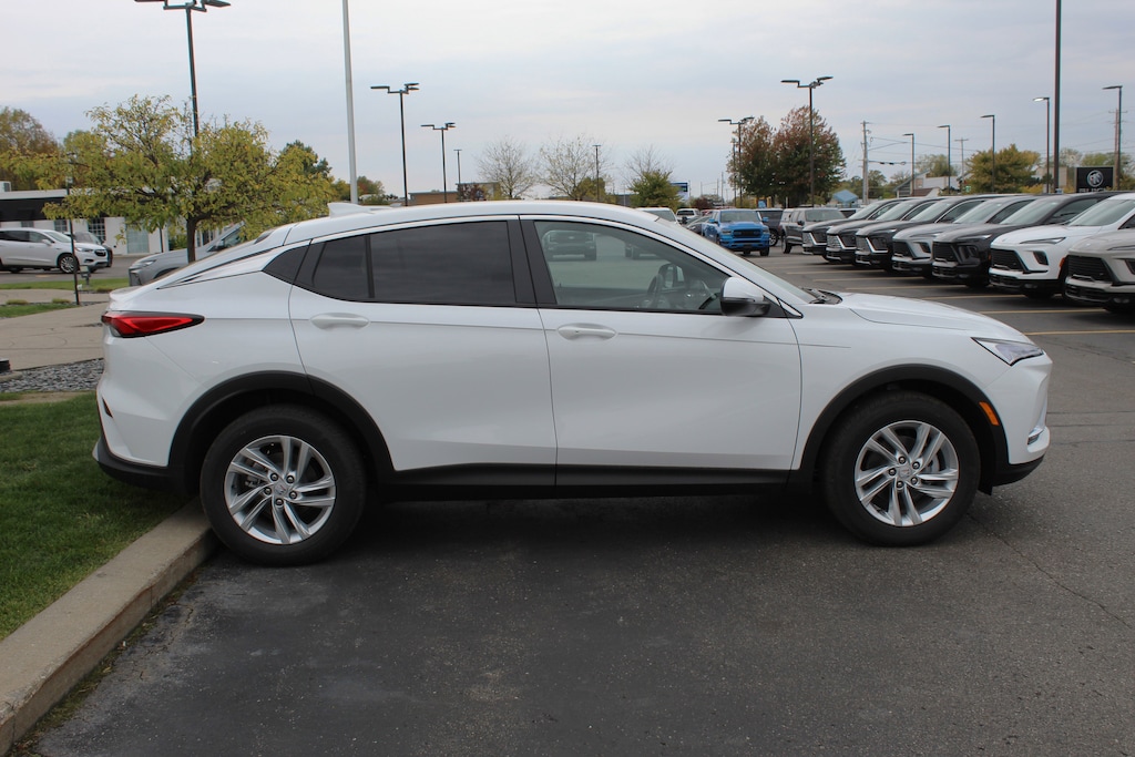 New 2026 Buick Envista Preferred SUV