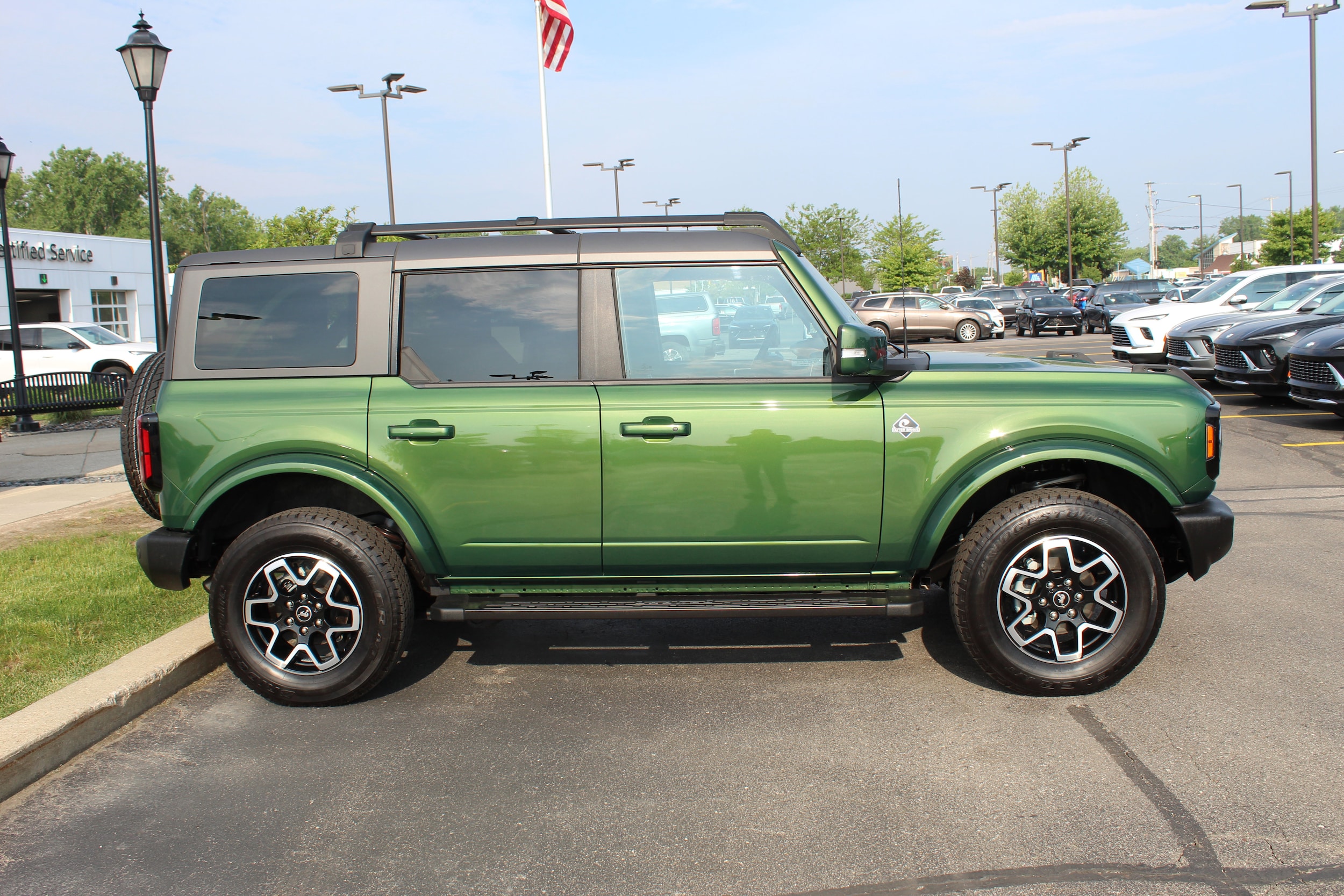 Used 2024 Ford Bronco 4-Door Outer Banks with VIN 1FMDE8BHXRLB05947 for sale in Saginaw, MI