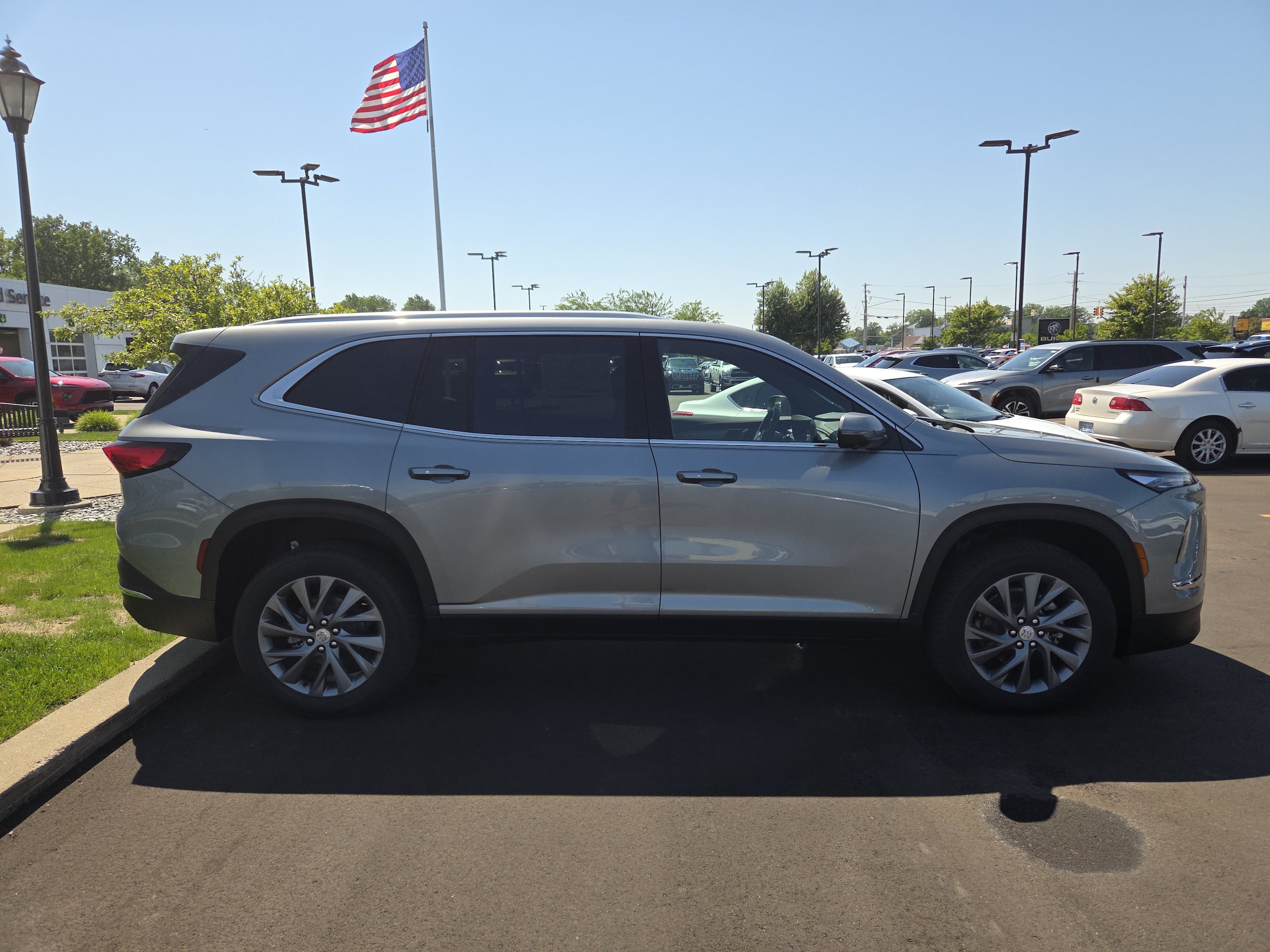 2026 Buick Enclave Preferred - Photo 7