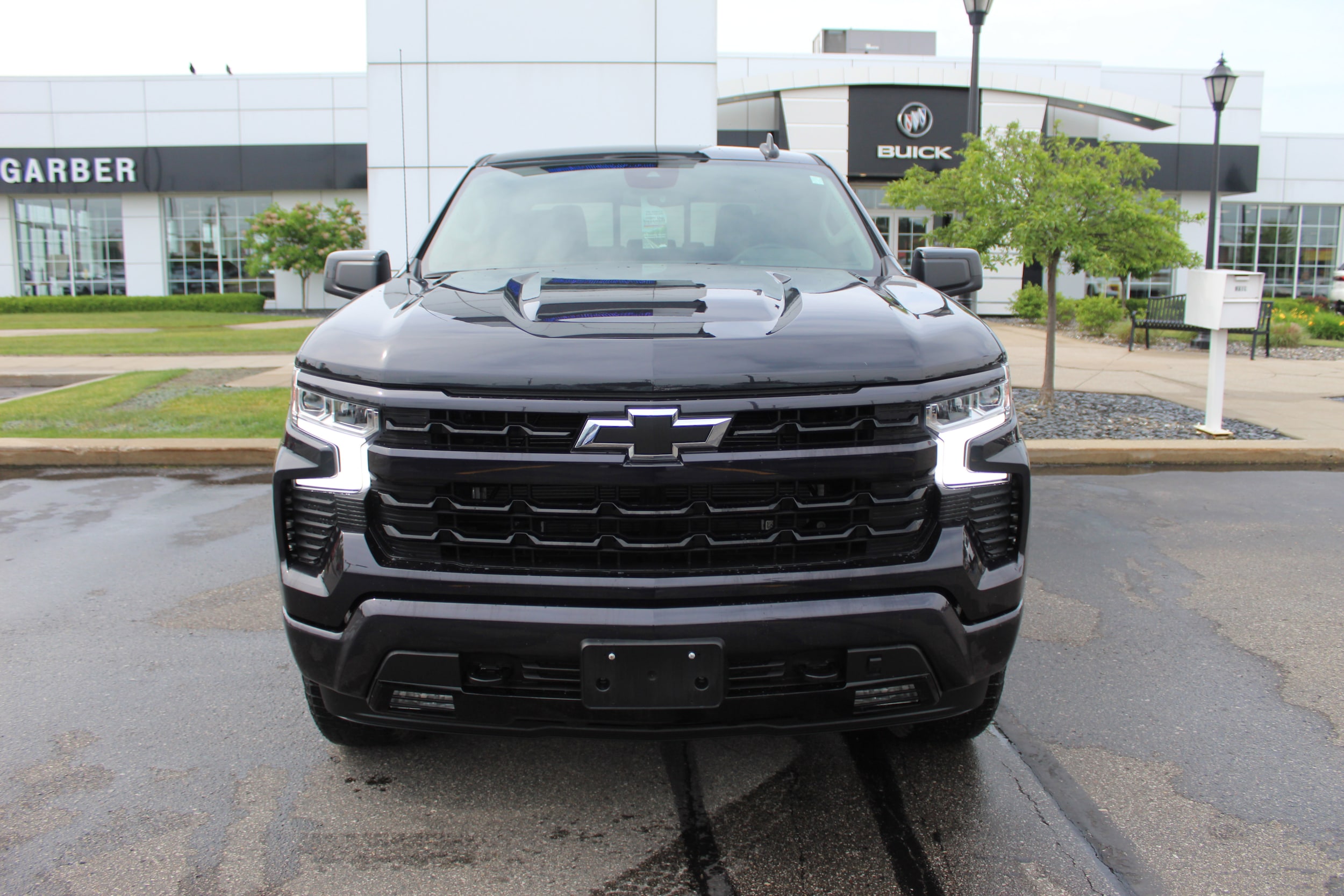Used 2024 Chevrolet Silverado 1500 RST with VIN 1GCUDEE88RZ382773 for sale in Saginaw, MI