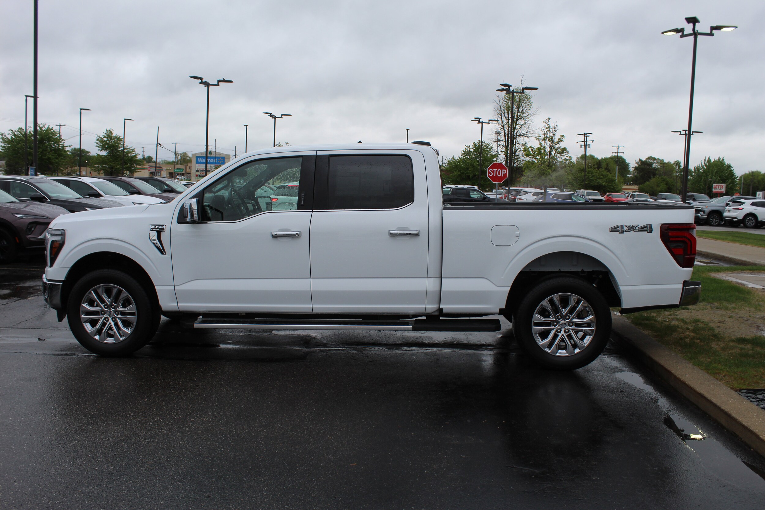 2024 Ford F-150 Lariat photo 4