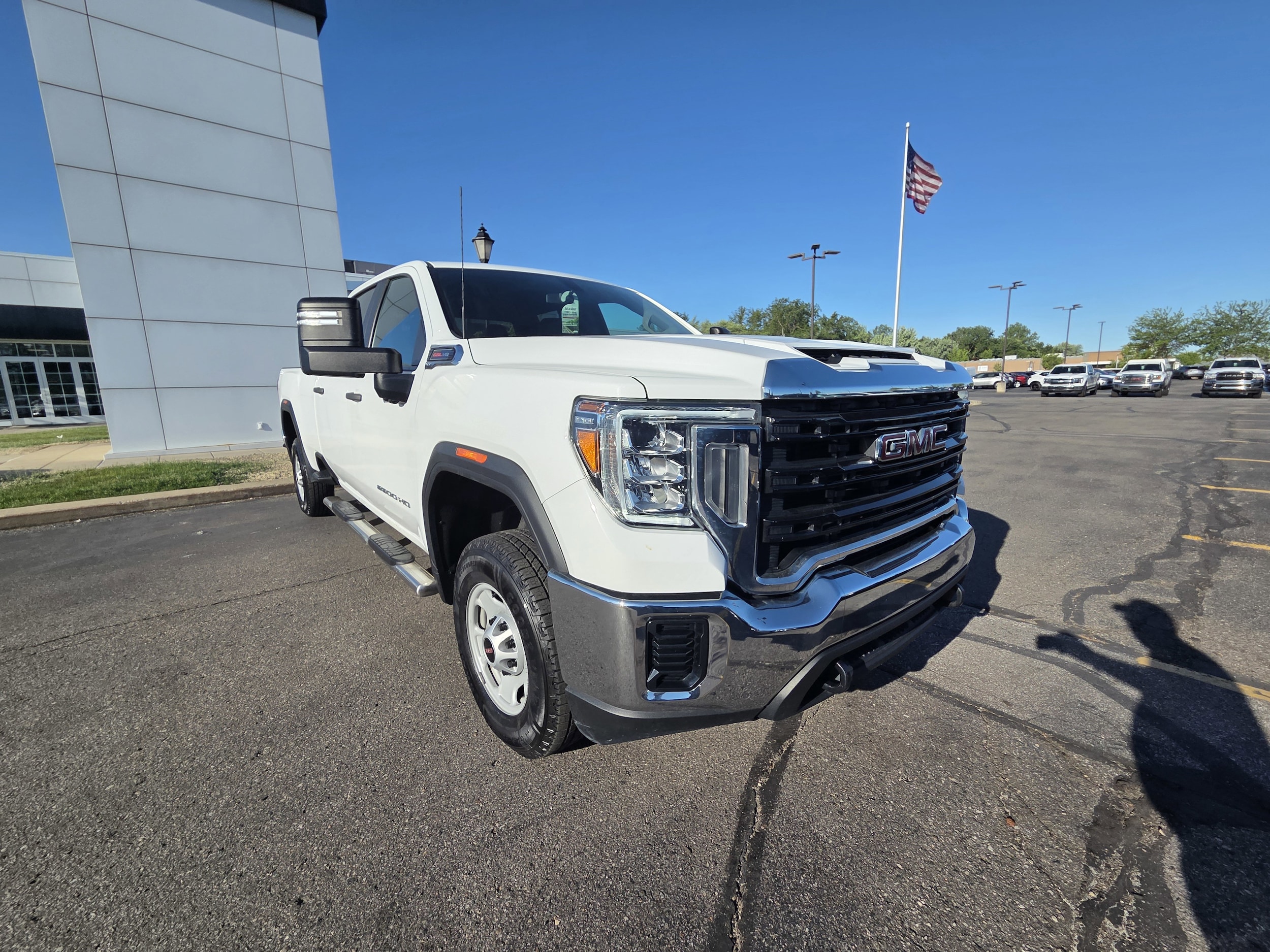 2023 GMC Sierra 4WD Crew Cab Standard Box Pro's photo