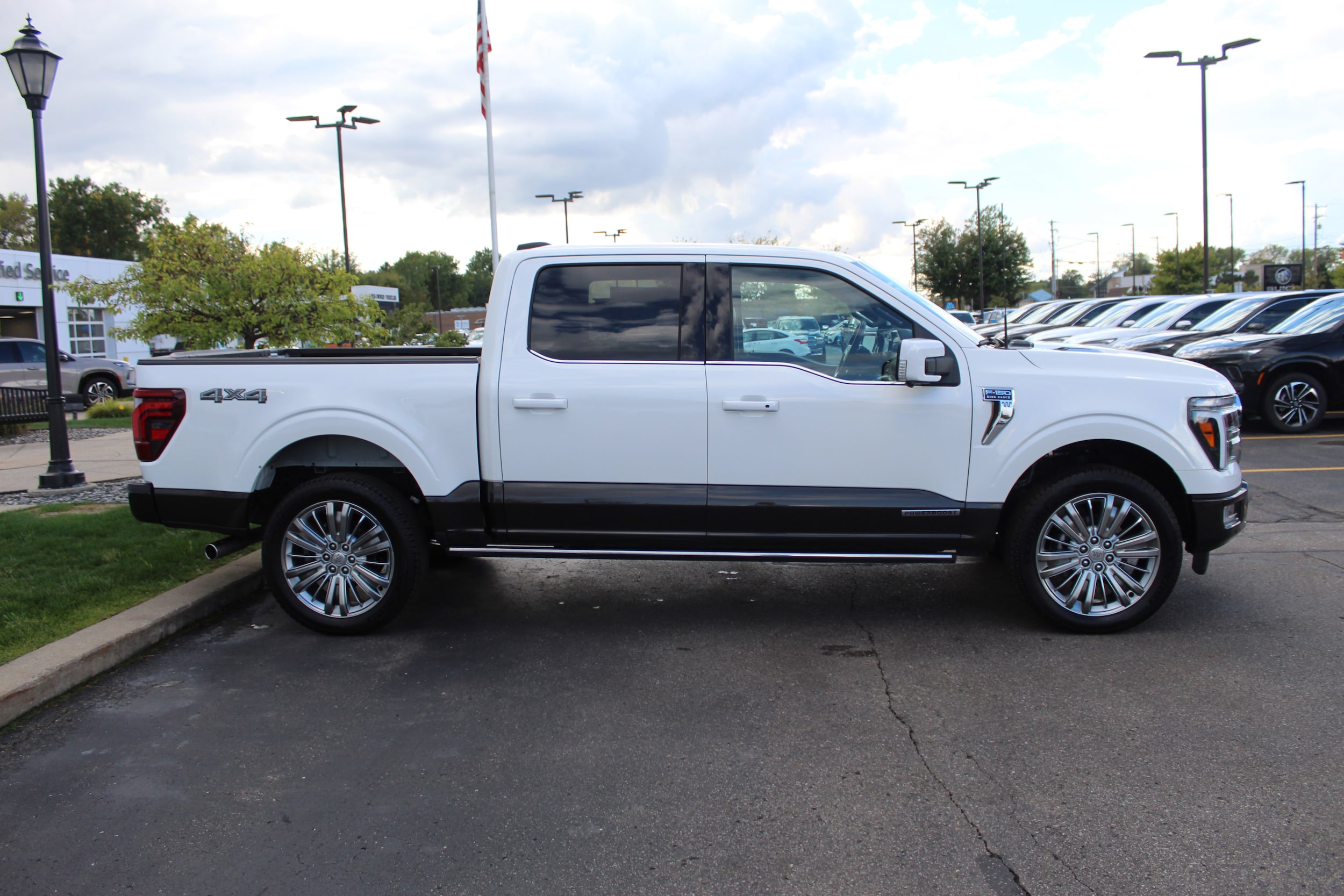 2024 Ford F-150 King Ranch photo 2