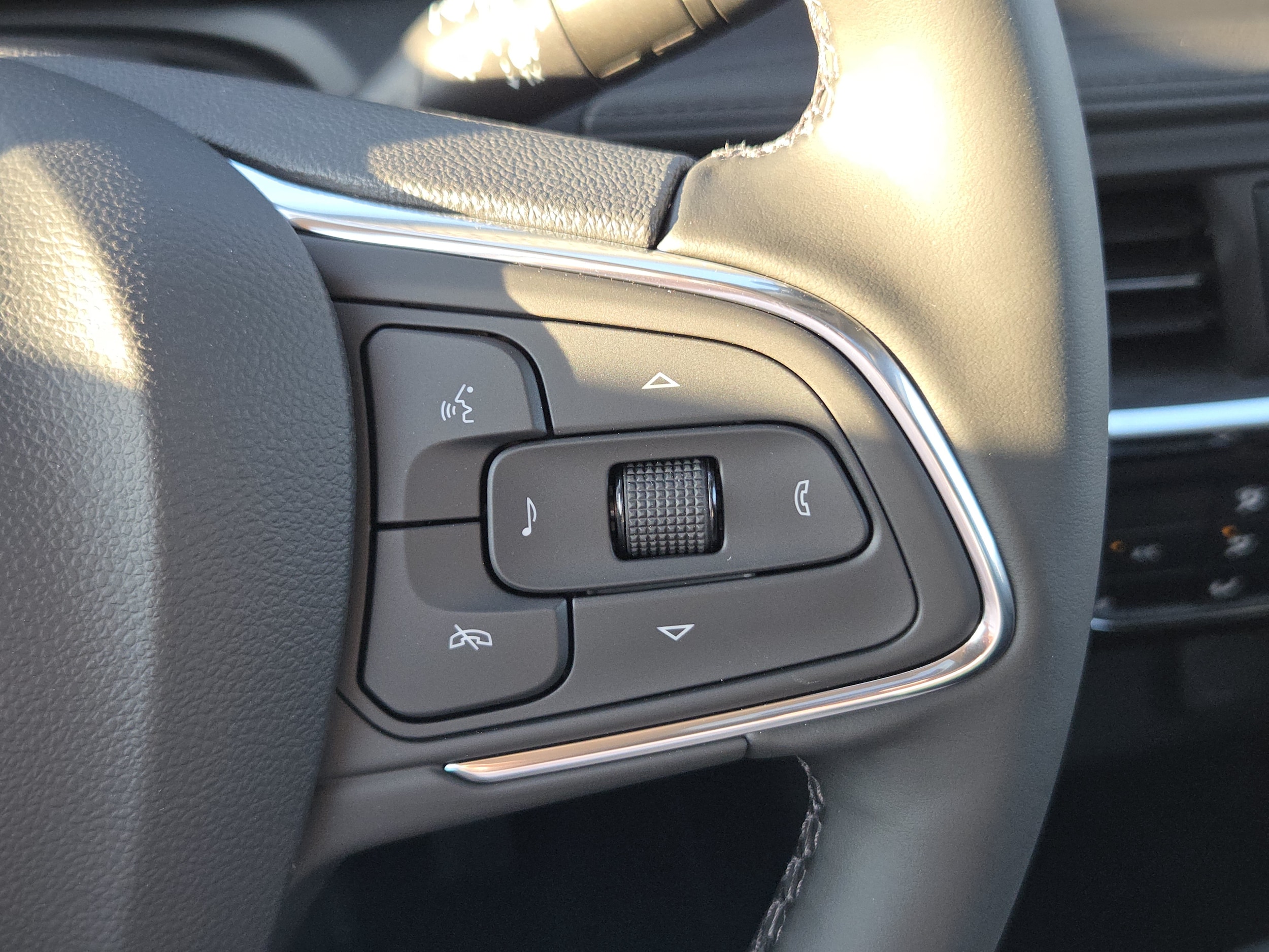 2026 Buick Encore GX Sport Touring - Photo 22